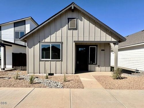 98-4085 Sw Pumice Ave, Redmond, OR, 97756 | Card Image