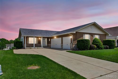 8 Meramec Shores Ct, O Fallon, MO, 63366-5575 | Card Image