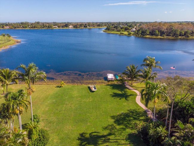 4557 Hunting Trl, House other with 5 bedrooms, 4 bathrooms and null parking in Lake Worth FL | Image 32