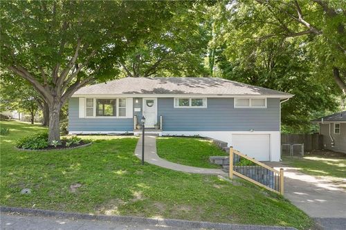 3620 Jackson St, Saint Joseph, MO, 64507-1941 | Card Image