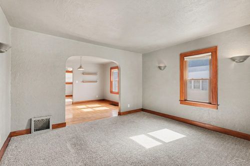 613 Pine Street, Essexville, MI, 48732 | Card Image
