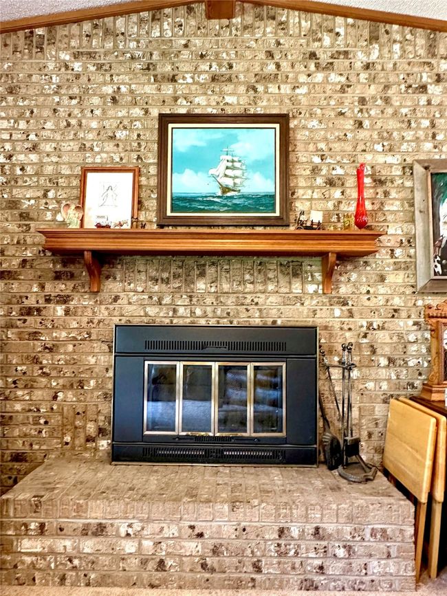 500 Apache Trl, House other with 3 bedrooms, 3 bathrooms and null parking in Comanche TX | Image 15