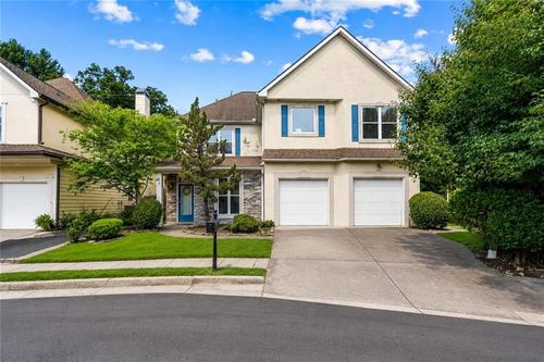 1366 Brookhaven Village Cir Ne, Brookhaven, GA, 30319-4095 | Card Image