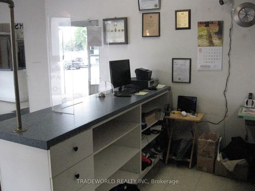 7-8633 Weston Rd, Woodbridge, ON, L4L9R6 | Card Image