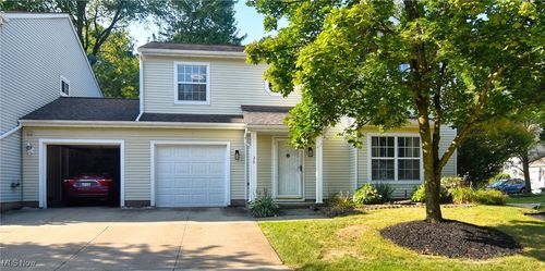 26 Woodbury Ln, Northfield, OH, 44067-3002 | Card Image