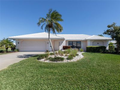 540 Warwick Lane, House other with 3 bedrooms, 2 bathrooms and null parking in Venice FL | Image 1