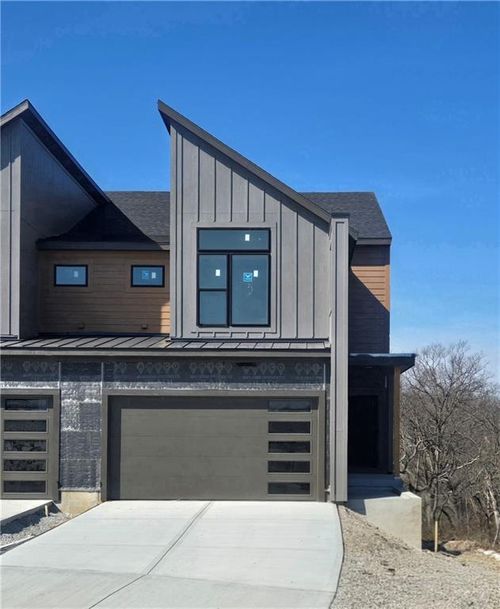 9309 Aminda St, Lenexa, KS, 66227 | Card Image