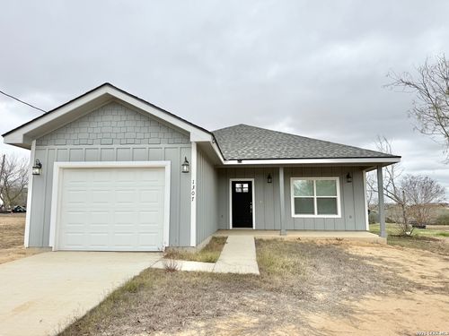 1307 Willow, Jourdanton, TX, 78026 | Card Image