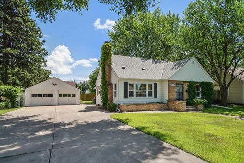 6939 Oakland Ave, Richfield, MN, 55423-2567 | Card Image