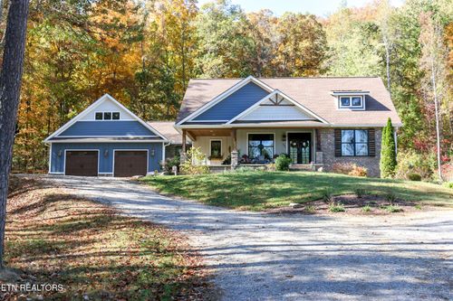 951 Newell Cir, Seymour, TN, 37865-4227 | Card Image