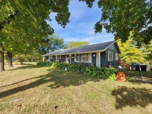 205 Il Route 64, LANARK, IL, 61046-8903 | Card Image