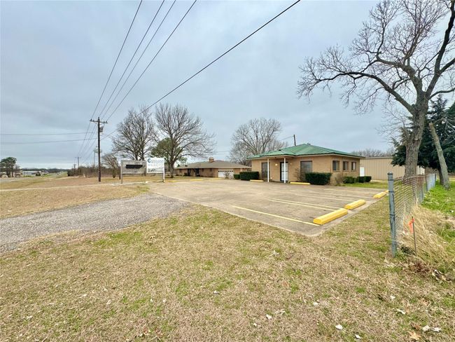 View of yard | Image 38