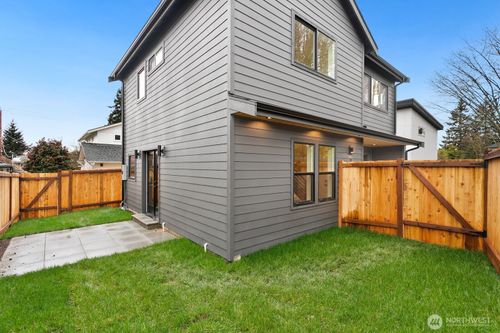 7340 40th Ave Ne, Seattle, WA, 98115 | Card Image