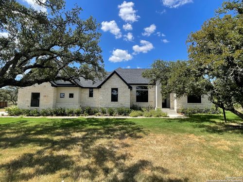 399 Bauer Ln, Castroville, TX, 78009-3495 | Card Image