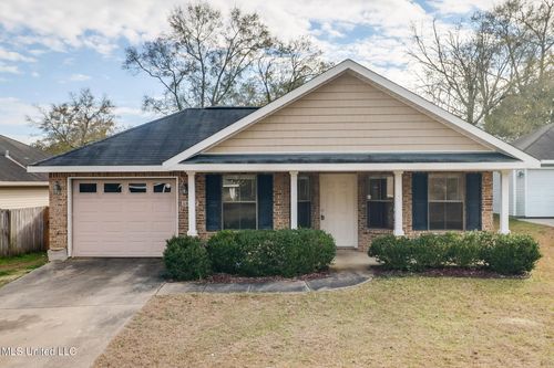 13637 Lawton Ln, Gulfport, MS, 39503-6503 | Card Image
