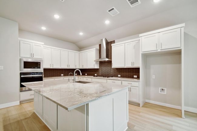 112 Black Kite Ct, House other with 4 bedrooms, 3 bathrooms and 3 parking in Cedar Creek TX | Image 11