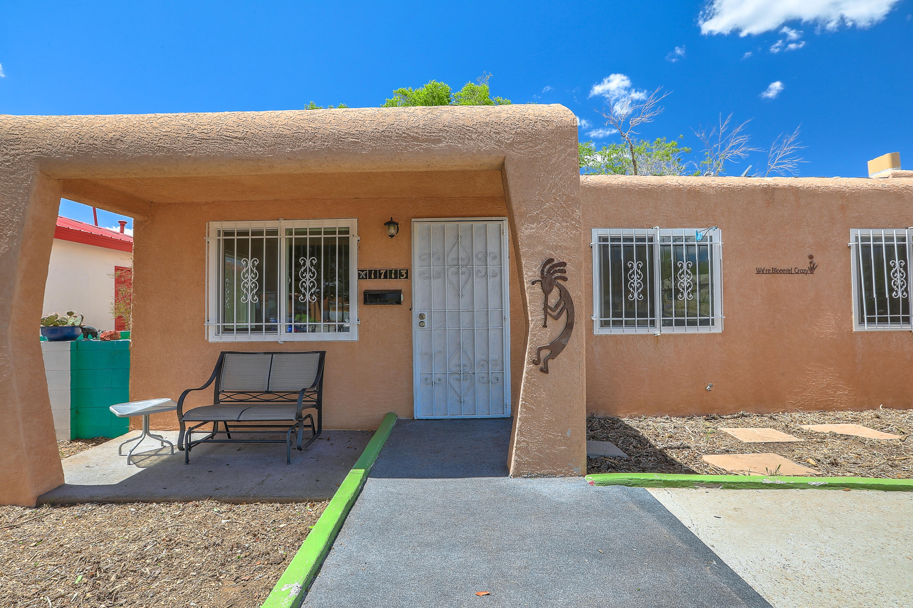 Mary Ellen St, Albuquerque, NM 87112