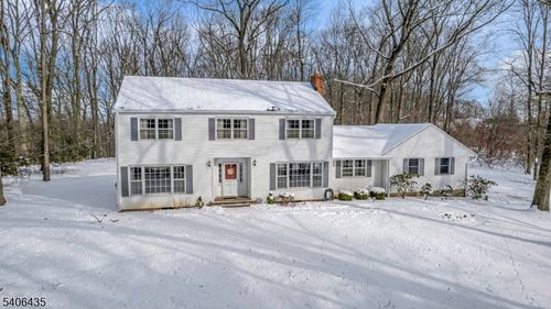 6 Prides Xing, Chester, NJ, 07930-3500 | Card Image