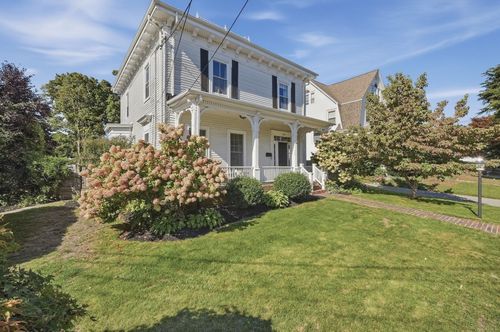 137 Grand View Ave, Quincy, MA, 02170 | Card Image