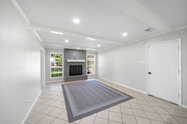 21710 Rotherham Dr, House other with 5 bedrooms, 3 bathrooms and 2 parking in Spring TX | Image 6
