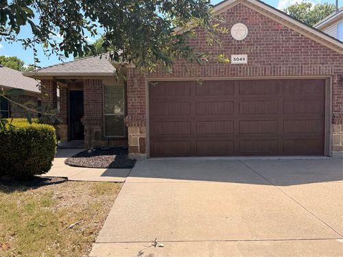 5049 Britton Ridge Ln, Fort Worth, TX, 76179-4294 | Card Image