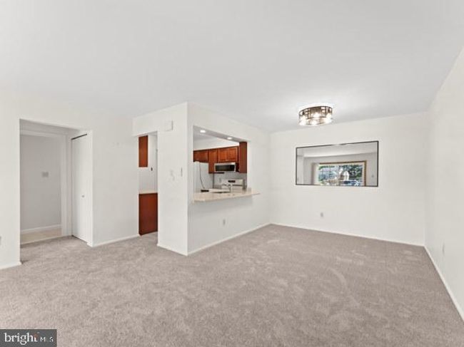 902 Scotswood Ct, Condo with 2 bedrooms, 2 bathrooms and null parking in MOUNT LAUREL NJ | Image 6