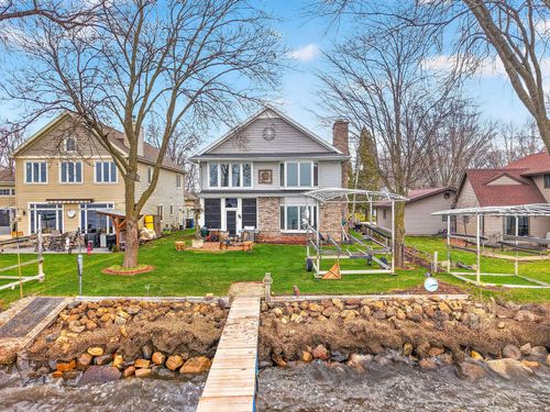 3129 Sunnyside St, Stoughton, WI, 53589-2848 | Card Image