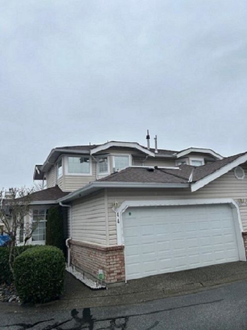 44-9168 Fleetwood Way, Surrey, BC, V3R0P1 | Card Image