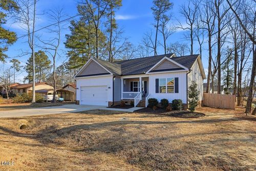 110 Oak St, Pine Level, NC, 27568-9012 | Card Image