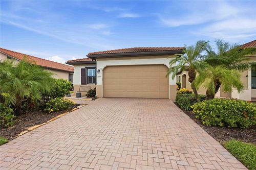 10393 Crooked Creek Dr, VENICE, FL, 34293-7307 | Card Image