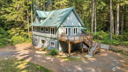 3872 Log Cabin Rd, Clinton, WA, 98236-9333 | Card Image