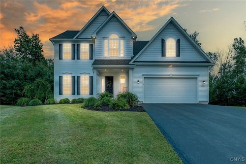 8497 Melo Cir, Clay, NY, 13041-8830 | Card Image