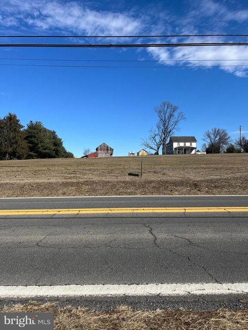 351 Bedington Rd, Martinsburg, WV, 25404-6510 | Card Image