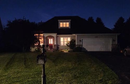 8824 Tamarisk Cir, Richland, MI, 49083-8608 | Card Image