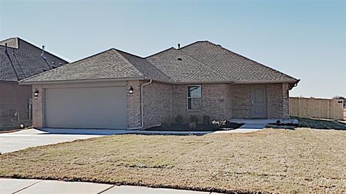 17657 Macarthur Park Drive, Edmond, OK, 73013 | Card Image
