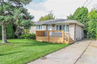 641 Niagara St, House other with 3 bedrooms, 2 bathrooms and 2 parking in Saint Catherines ON | Image 1