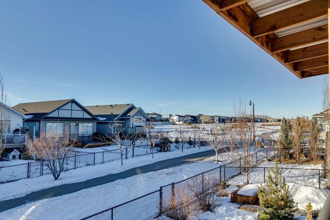 8 Drake Landing Street, House other with 3 bedrooms, 3 bathrooms and 4 parking in Okotoks AB | Image 21
