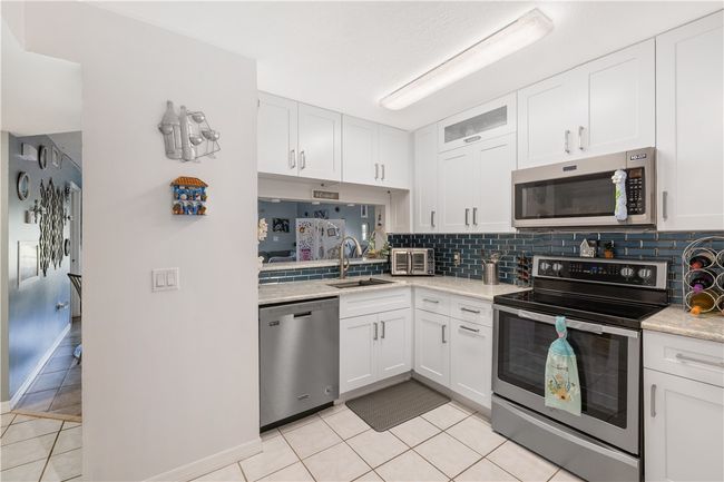 APT-1 - 5725 Pelican Pointe Dr, House attached with 2 bedrooms, 2 bathrooms and null parking in Sebastian FL | Image 11