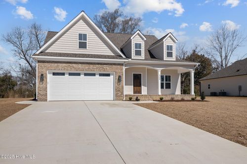 3264 School View Dr, Farmville, NC, 27828-7711 | Card Image