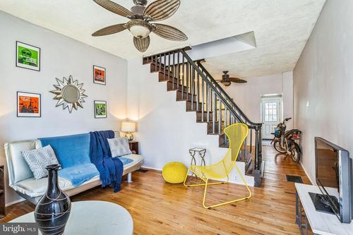 2519 Webb St, PHILADELPHIA, PA, 19125-4018 | Card Image