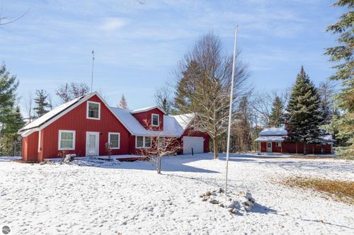 650 Linda Drive, Harrison, MI, 48625 | Card Image