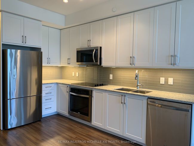 912 - 9600 Yonge St, Condo with 2 bedrooms, 1 bathrooms and 1 parking in Richmond Hill ON | Image 7