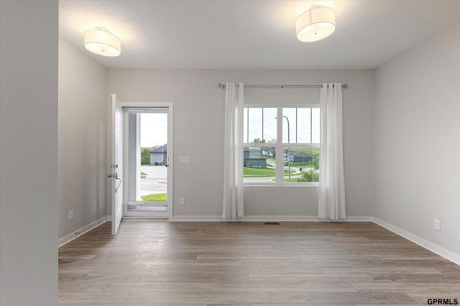 17312 Potter St, House other with 4 bedrooms, 3 bathrooms and 3 parking in Bennington NE | Image 4