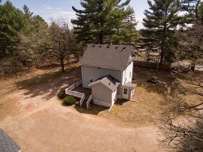 Secluded feel, just a mile from I-35. | Image 26