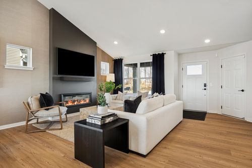 1652 Lund Way, Shakopee, MN, 55379 | Card Image