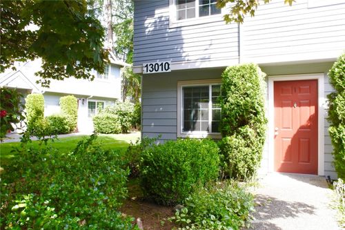 apt-1-13010 102nd Ln Ne, Kirkland, WA, 98034-2817 | Card Image