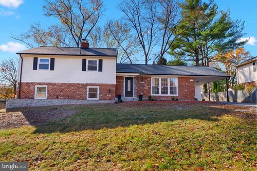 18816 Stoneyhurst St, OLNEY, MD, 20832-1329 | Card Image