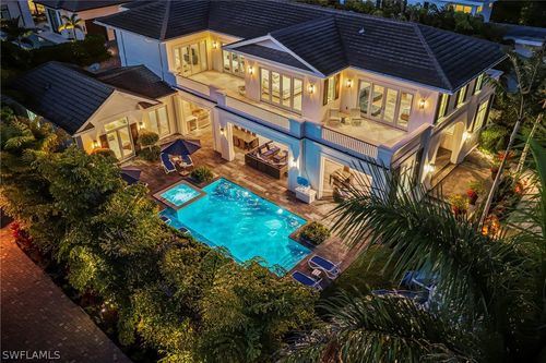 215 3rd Ave N, Naples, FL, 34102-8407 | Card Image
