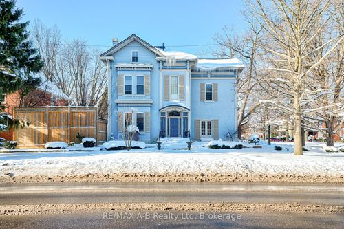 126 John St N, Stratford, ON, N5A6K9 | Card Image