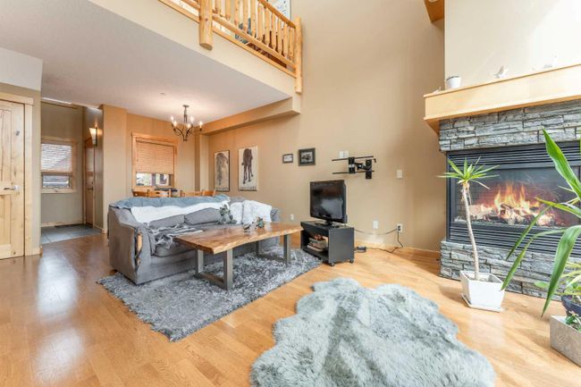 321 - 107 Armstrong Place, Home with 2 bedrooms, 2 bathrooms and 2 parking in Canmore AB | Image 4